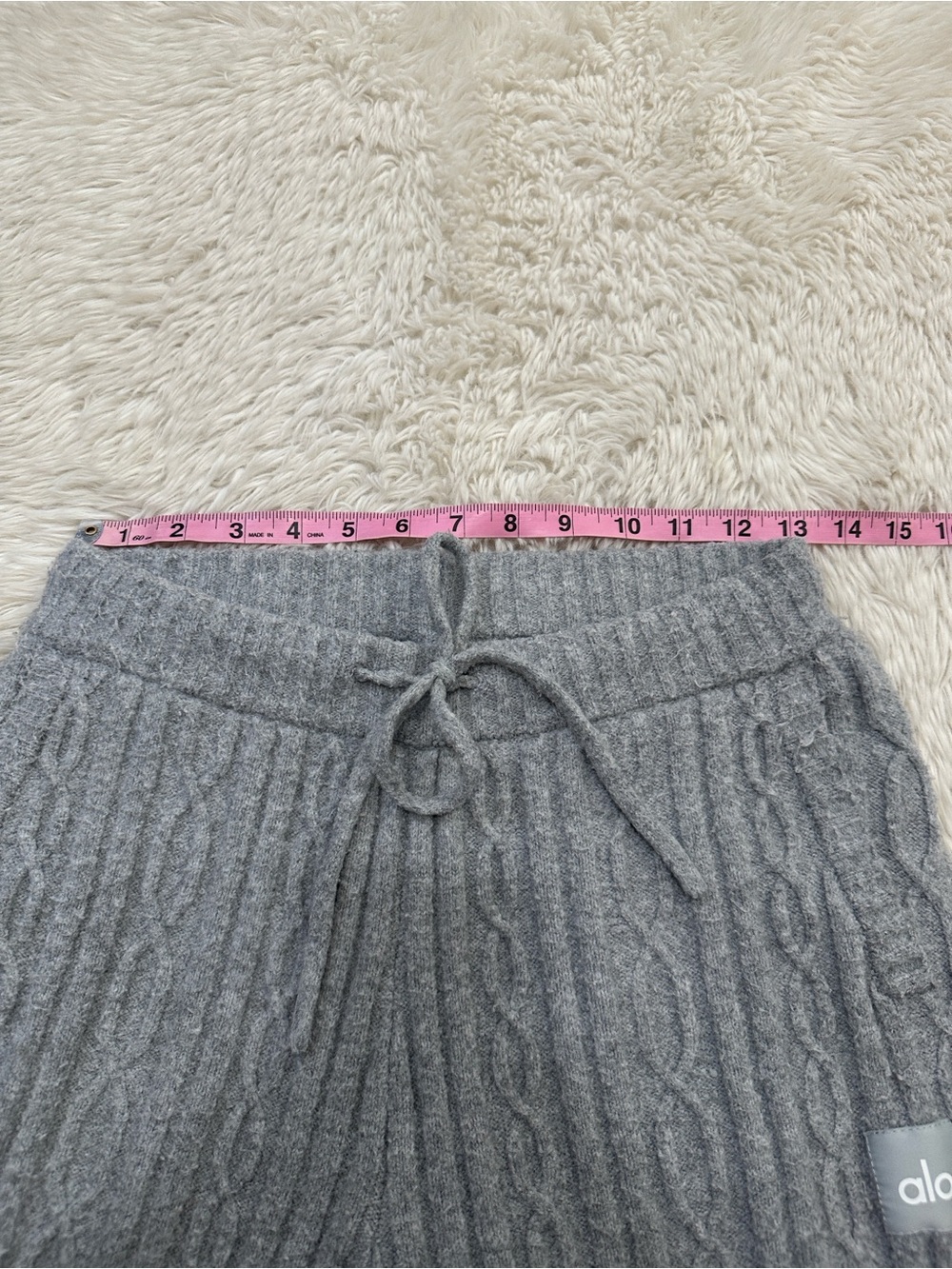 ALO Yoga Cable knit Winter Bliss hoodie & Bliss Pant Matching Set - Picture 15 of 16